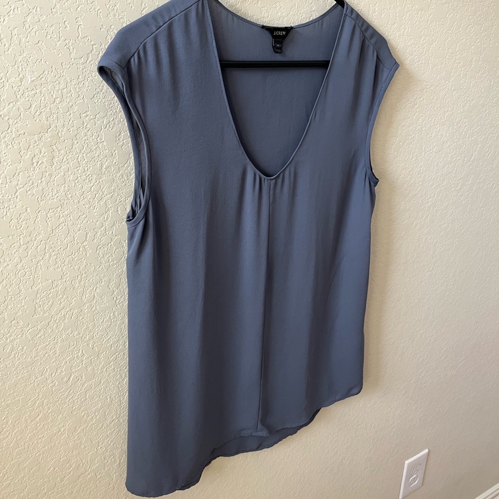 J.Crew Women’s Sleeveless V-Neck Blouse Size 4 Bachelor Blue Top - Picture 4 of 7